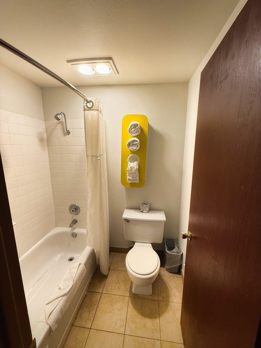 Double Queen Room – view 6
